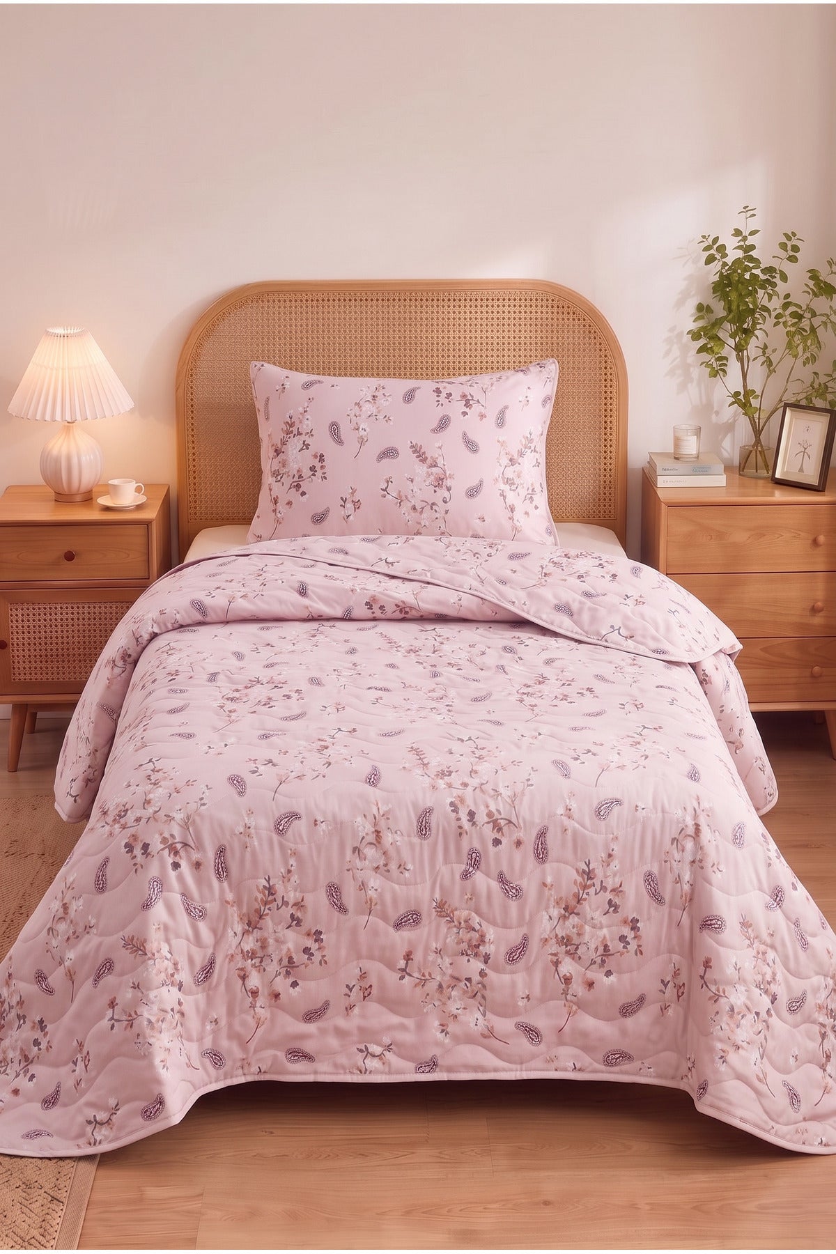 Kapitoneli Tek Kişilik Desenli Pike - Yatak Örtüsü Takımı 170x230 cm - 1 Adet Yastık Kılıflı